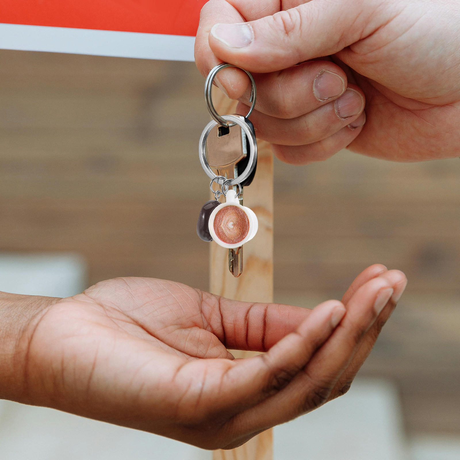 Resin Art Keychain Design - Gantungan Kunci Biji Kopi Desain Latte