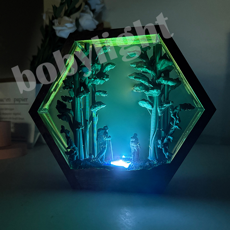 Resin Artist - Lampu Resin Figur Pendaki Hutan Hujan,