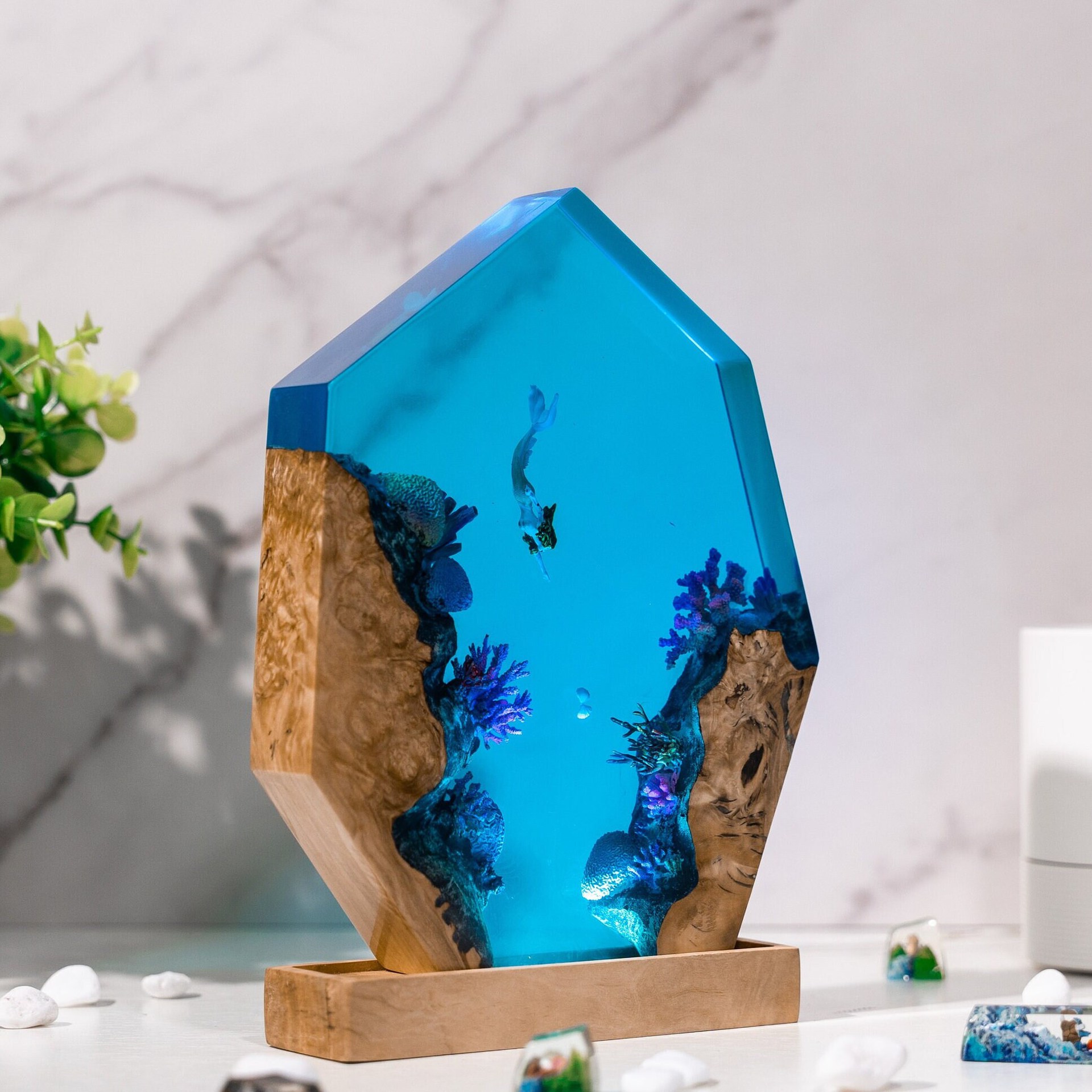 Lampu Meja Resin Kustom Dunia  - Resin Artist ulasan dan harga