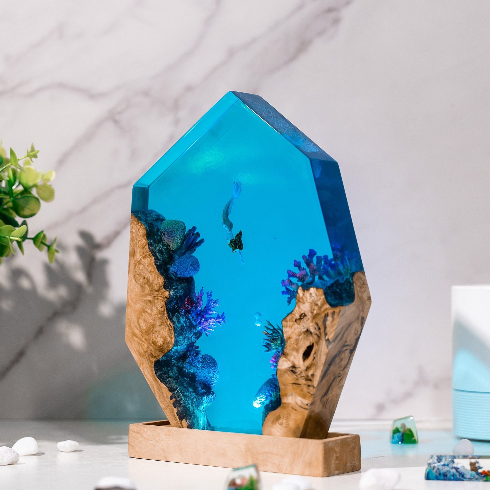 Lampu Meja Resin Kustom Dunia  - Resin Artist ulasan dan harga
